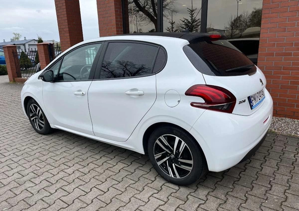 Peugeot 208 cena 31200 przebieg: 146000, rok produkcji 2017 z Turek małe 352